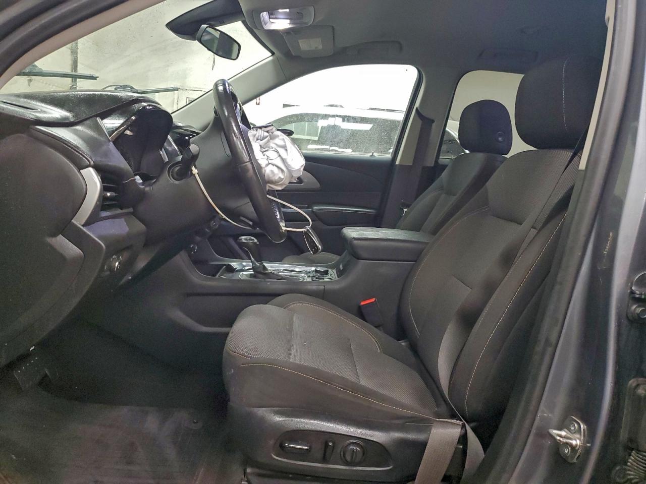 2020 CHEVROLET TRAVERSE LT photo 13