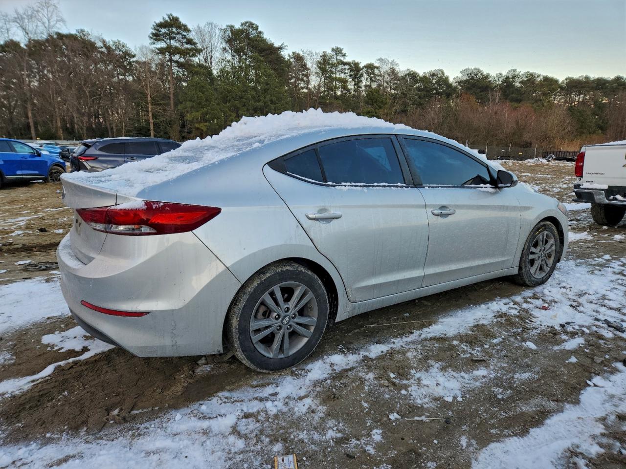 2018 HYUNDAI ELANTRA SEL photo 3