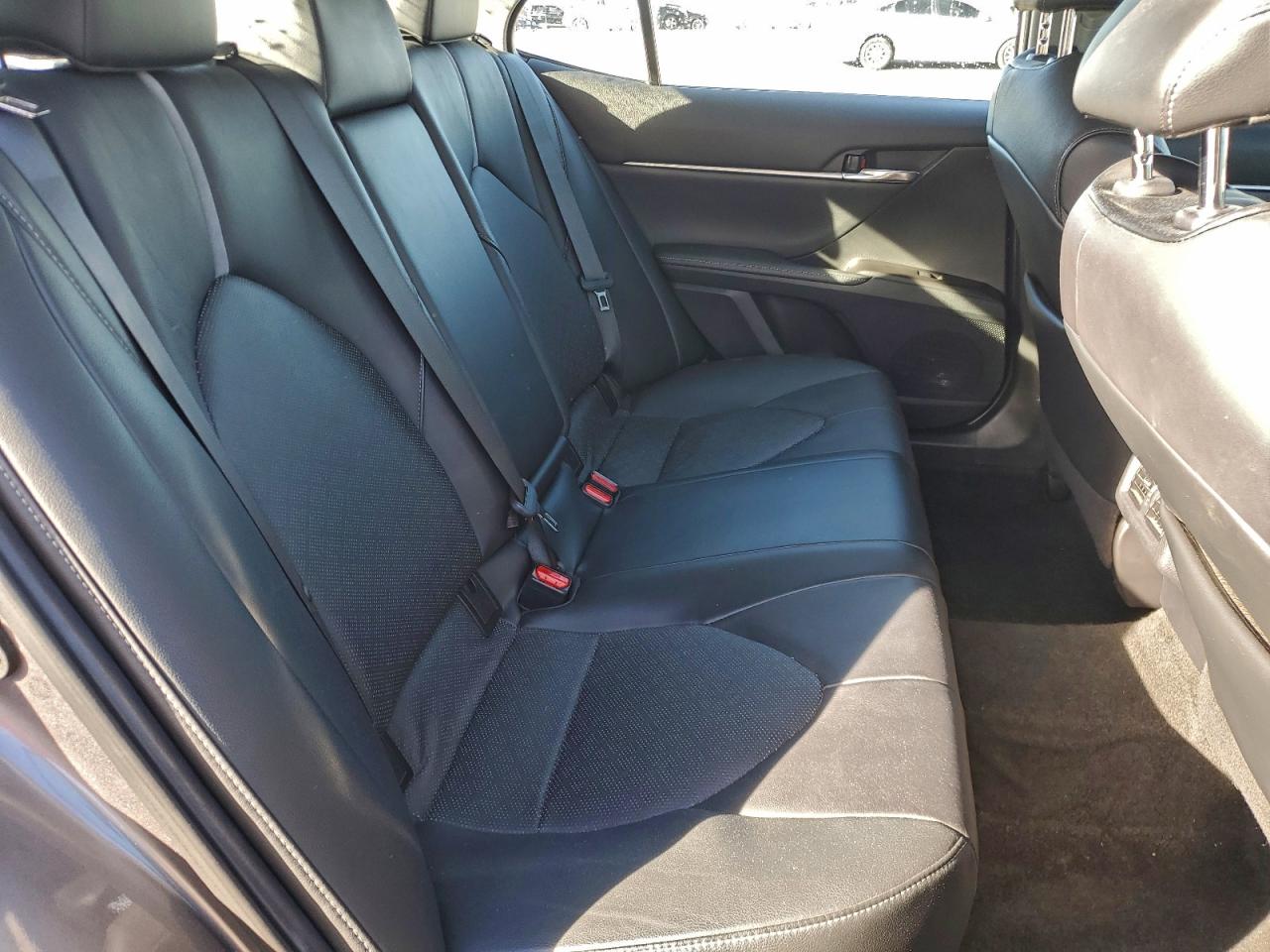 2021 TOYOTA CAMRY XSE photo 28