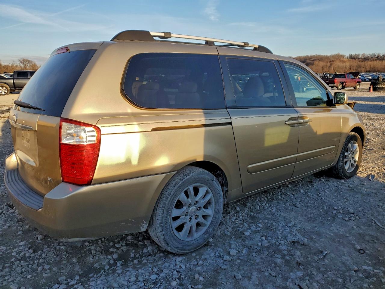 2006 KIA SEDONA EX photo 3