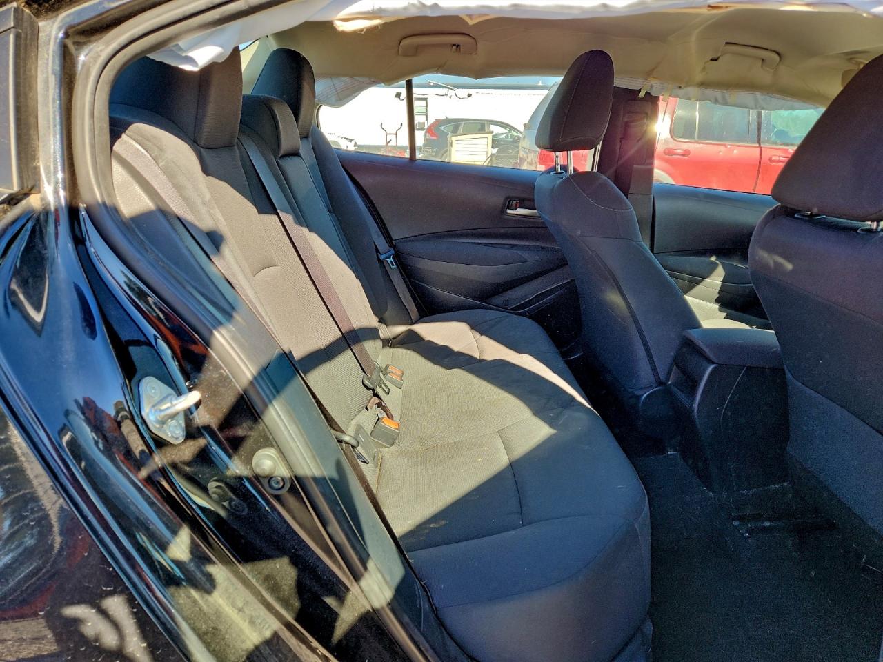 2021 TOYOTA COROLLA LE photo 10