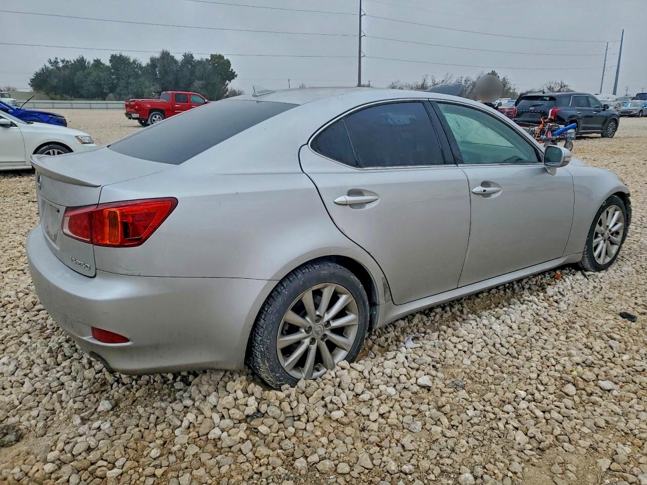 2010 LEXUS IS 250 photo 3