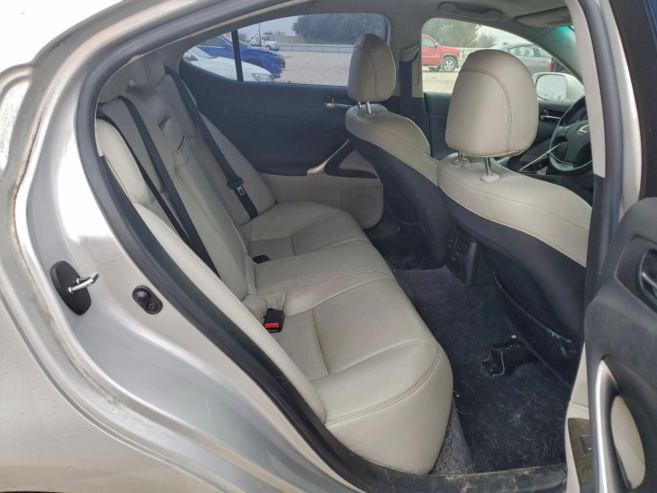 2010 LEXUS IS 250 photo 10