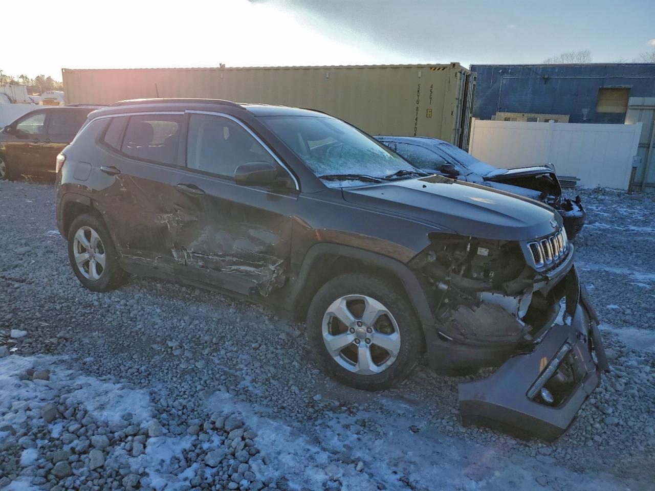 2017 JEEP COMPASS LATITUDE photo 4