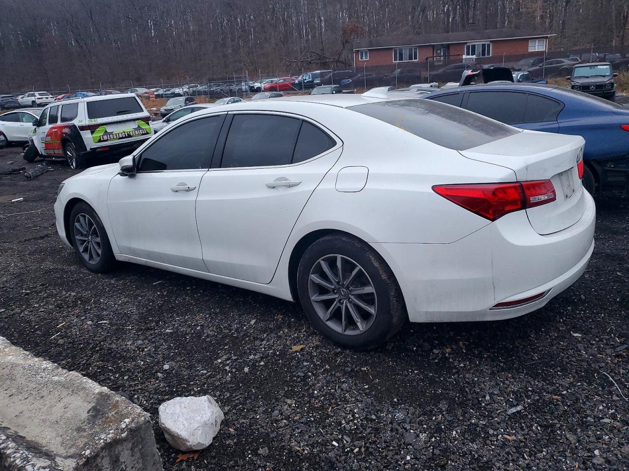 2018 ACURA TLX TECH photo 3