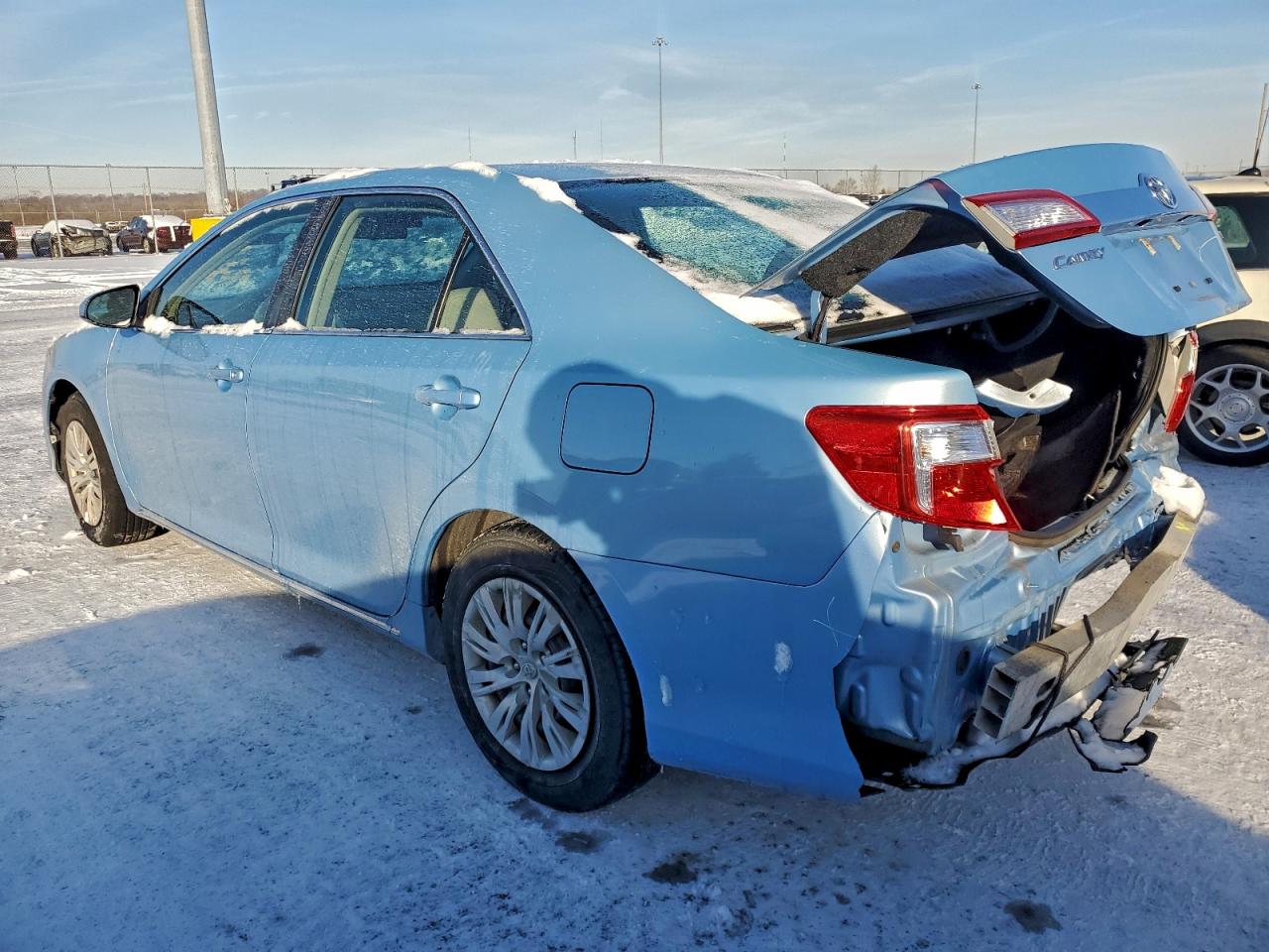 2012 TOYOTA CAMRY BASE photo 3