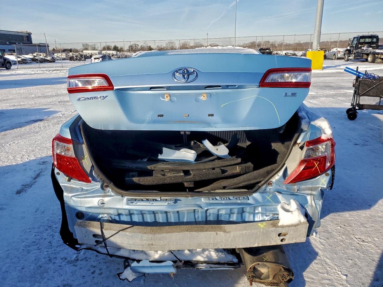 2012 TOYOTA CAMRY BASE photo 11