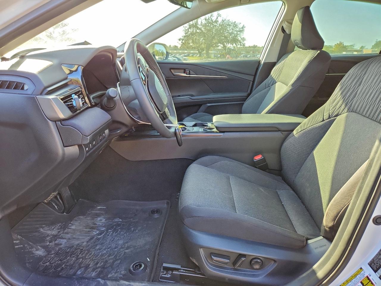 2025 TOYOTA CAMRY XSE photo 13