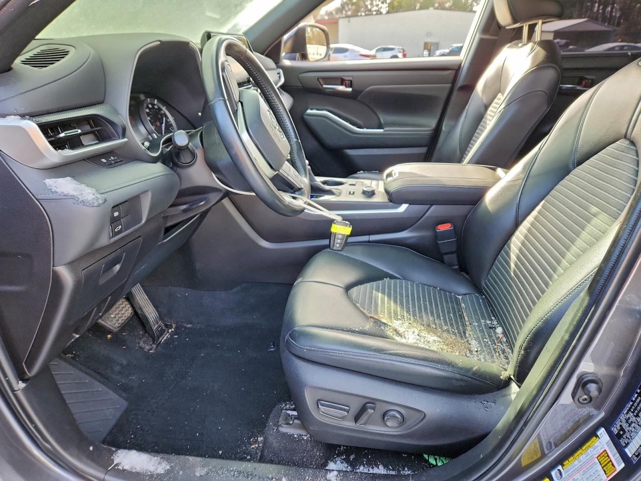 2022 TOYOTA HIGHLANDER XSE photo 7
