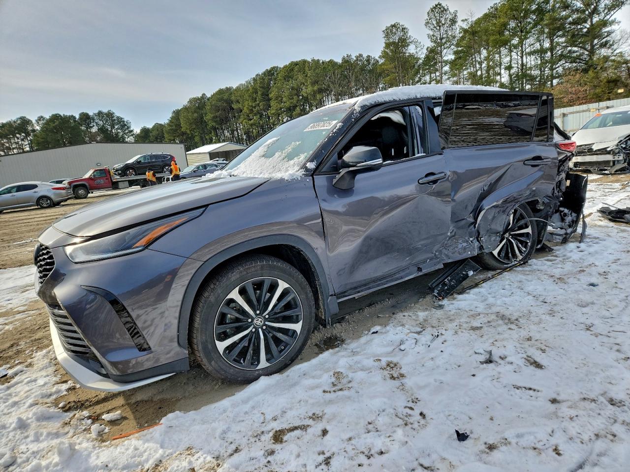 2022 TOYOTA HIGHLANDER