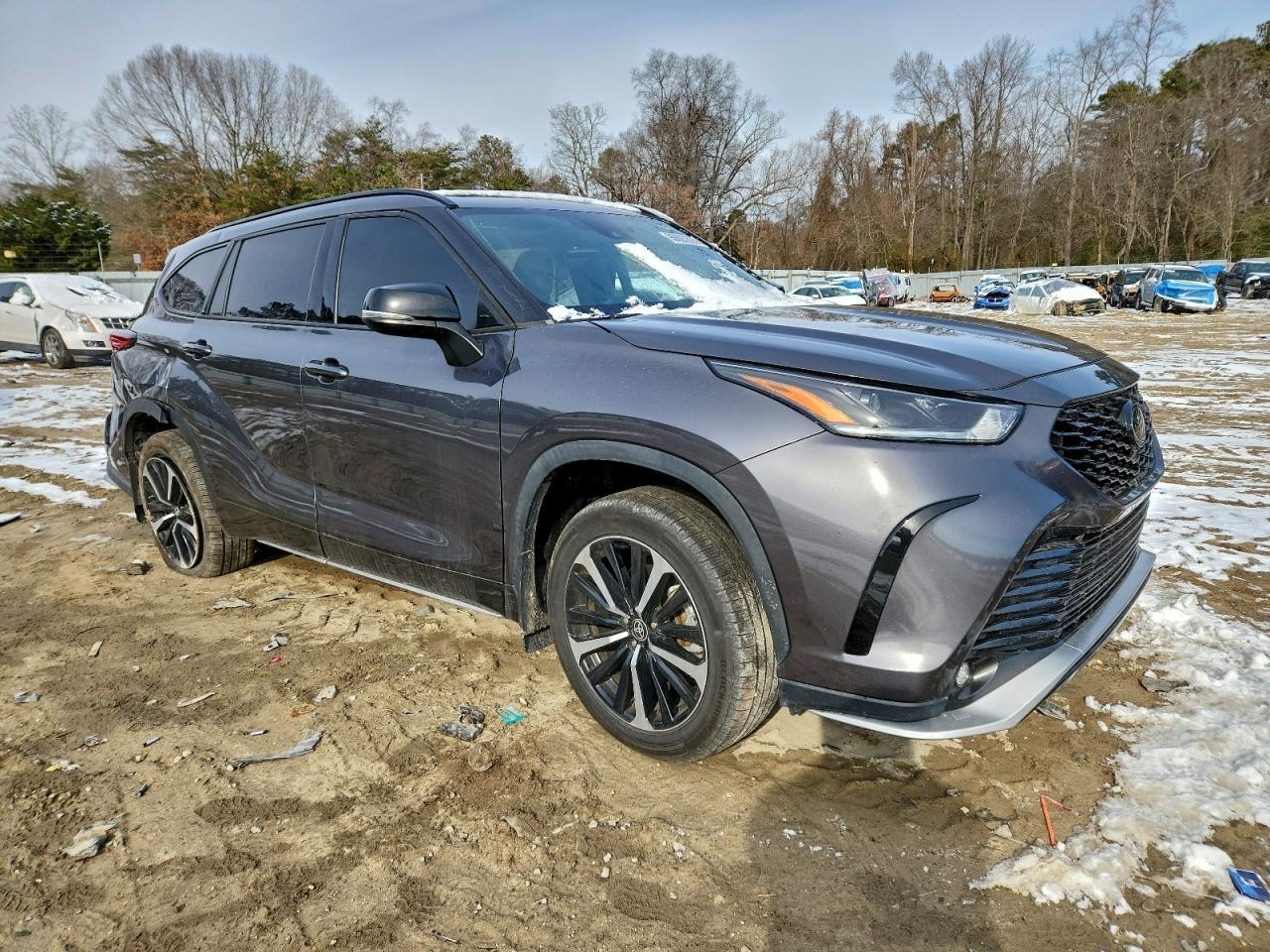 2022 TOYOTA HIGHLANDER XSE photo 4