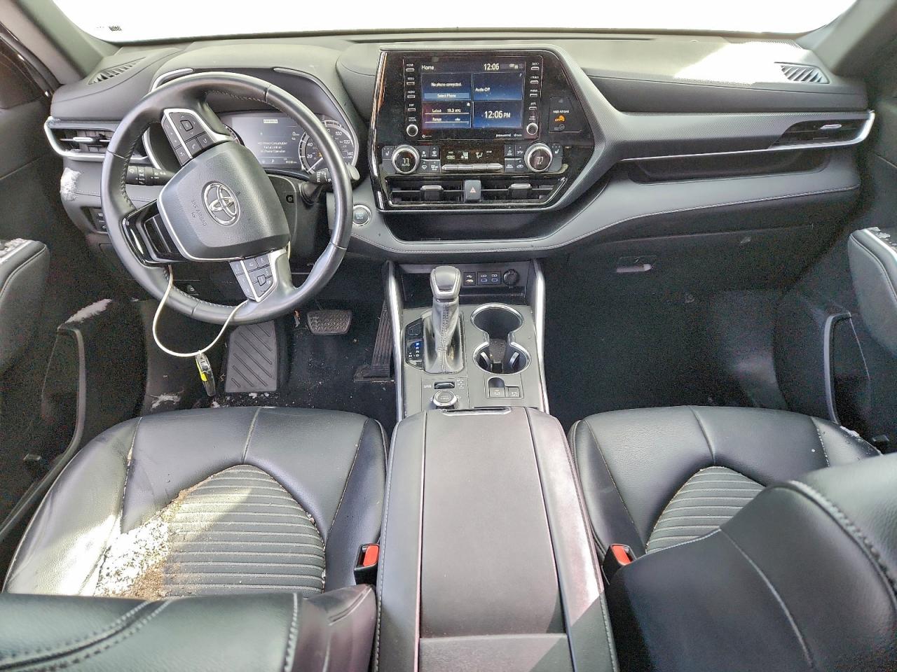 2022 TOYOTA HIGHLANDER XSE photo 8