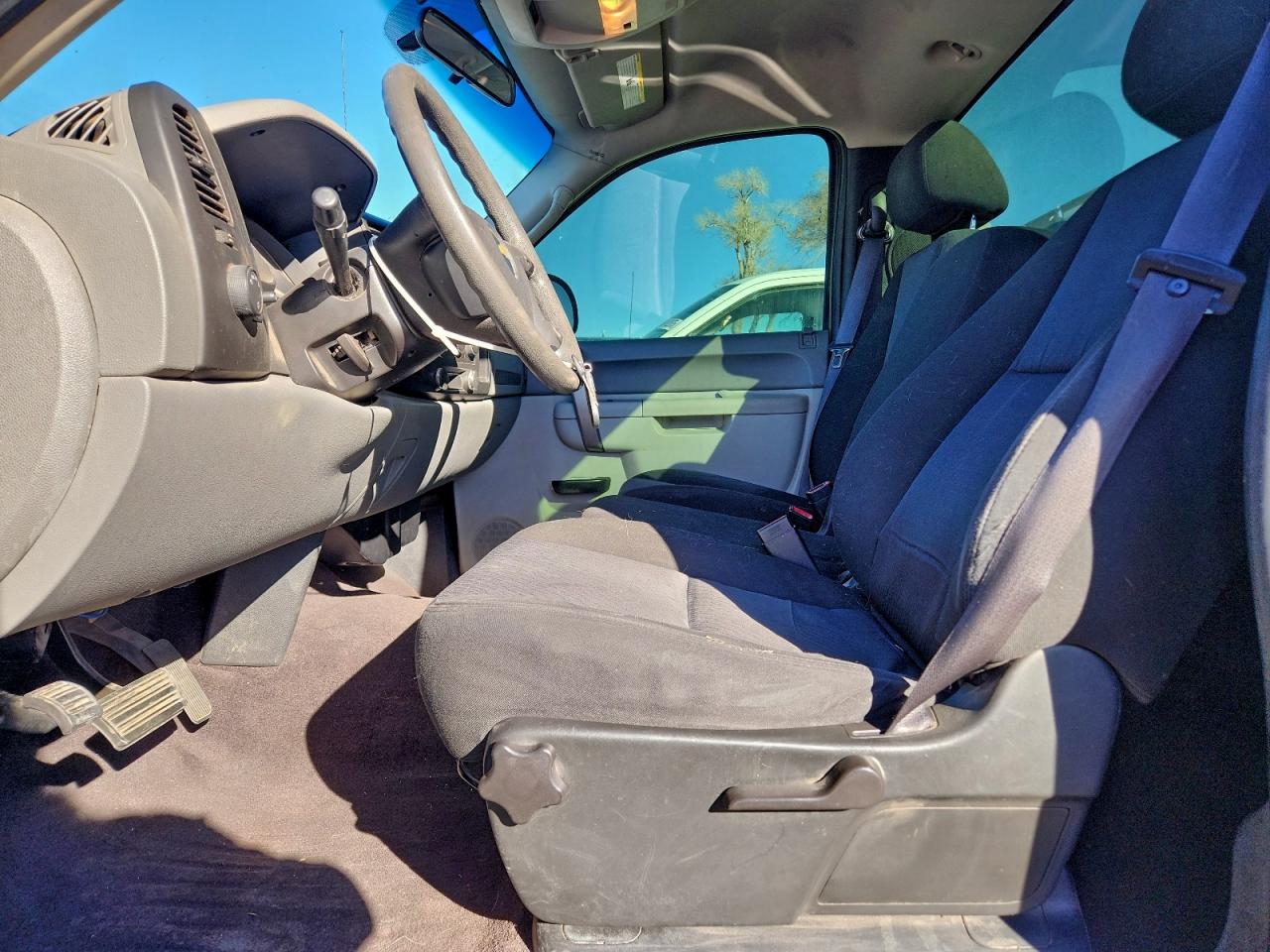 2010 CHEVROLET SILVERADO C1500 photo 7