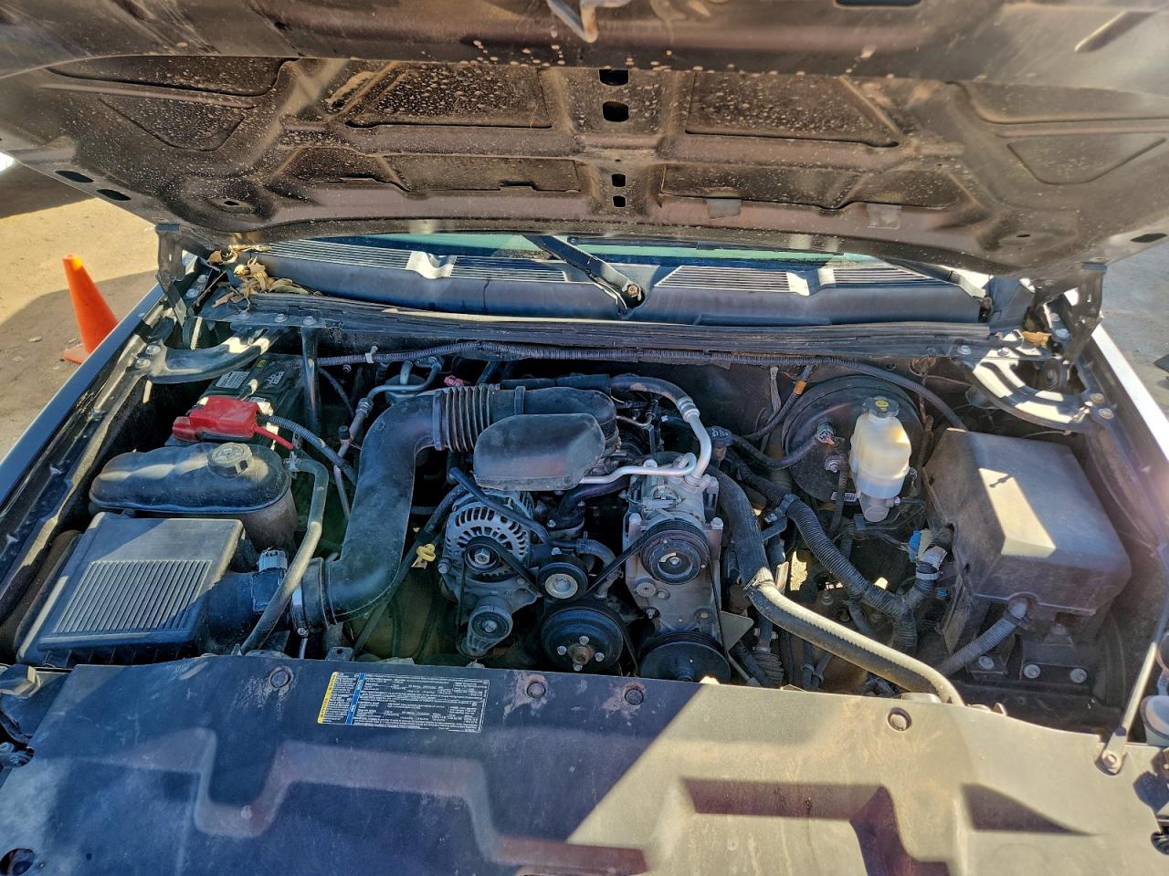 2010 CHEVROLET SILVERADO C1500 photo 11