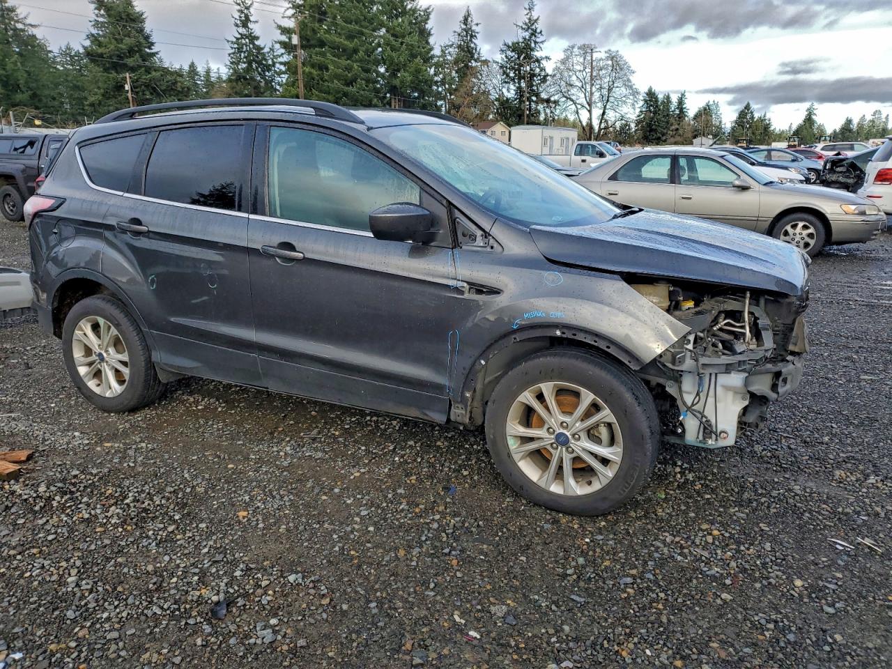 2018 FORD ESCAPE SE photo 4
