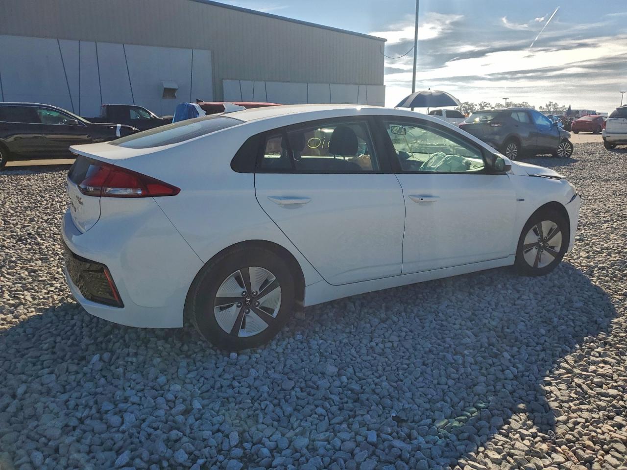 2019 HYUNDAI IONIQ BLUE photo 3