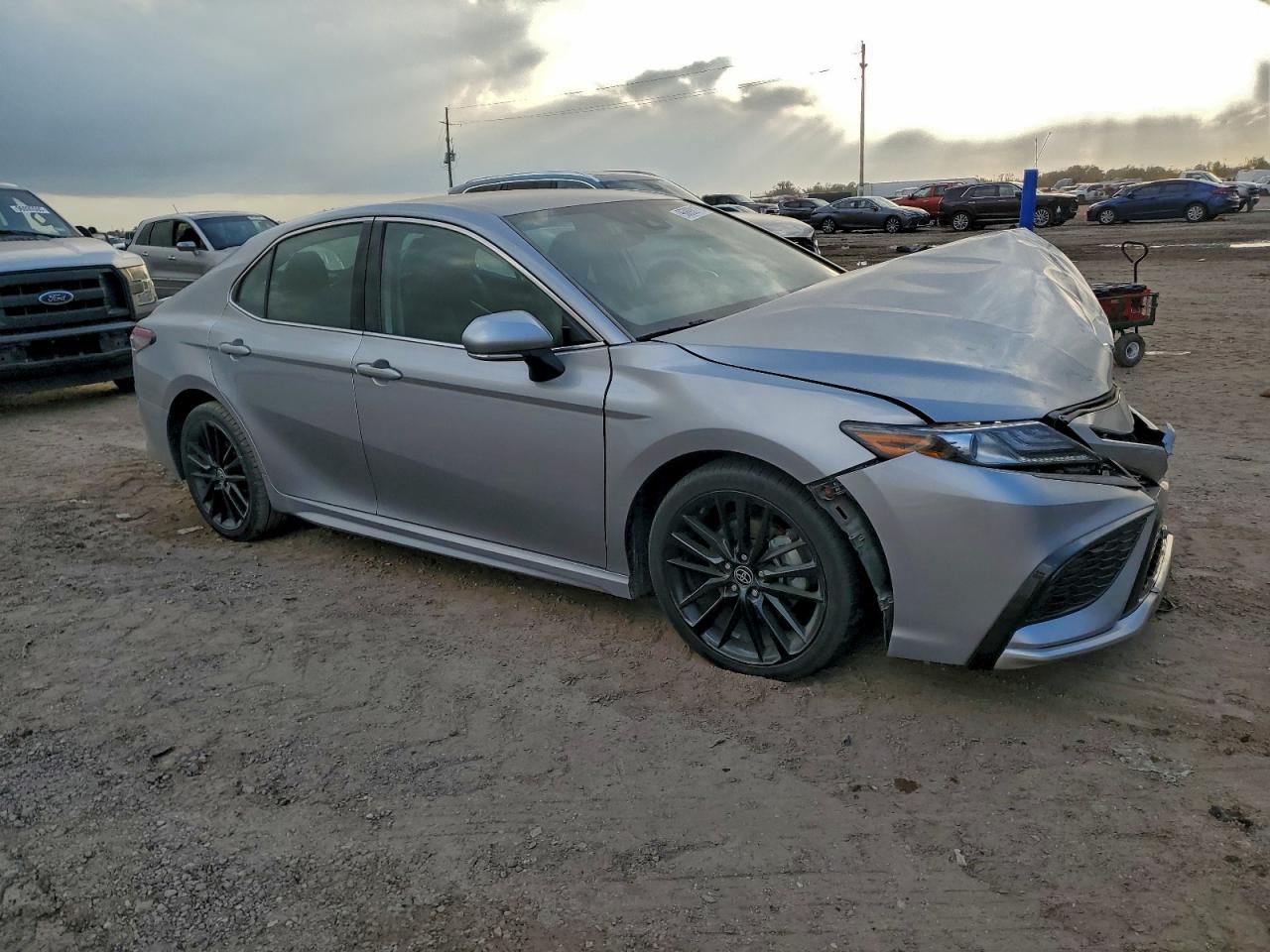 2024 TOYOTA CAMRY XSE photo 7