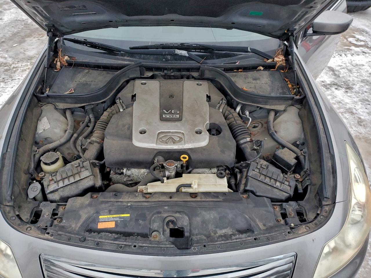 2009 INFINITI G37 photo 31