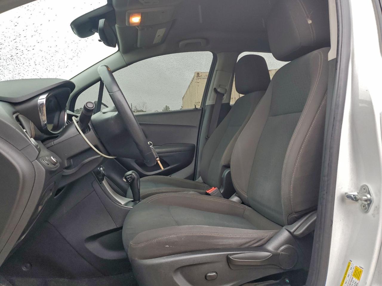 2018 CHEVROLET TRAX LS photo 13