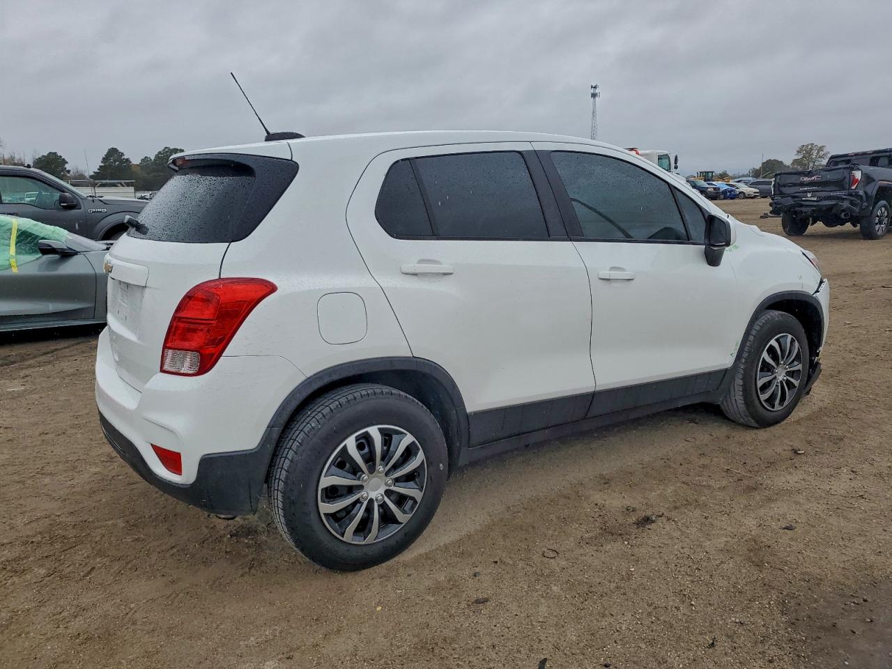 2018 CHEVROLET TRAX LS photo 5
