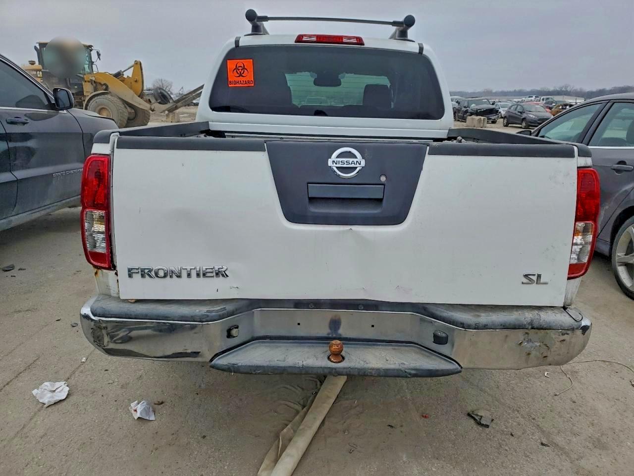 2011 NISSAN FRONTIER S photo 6