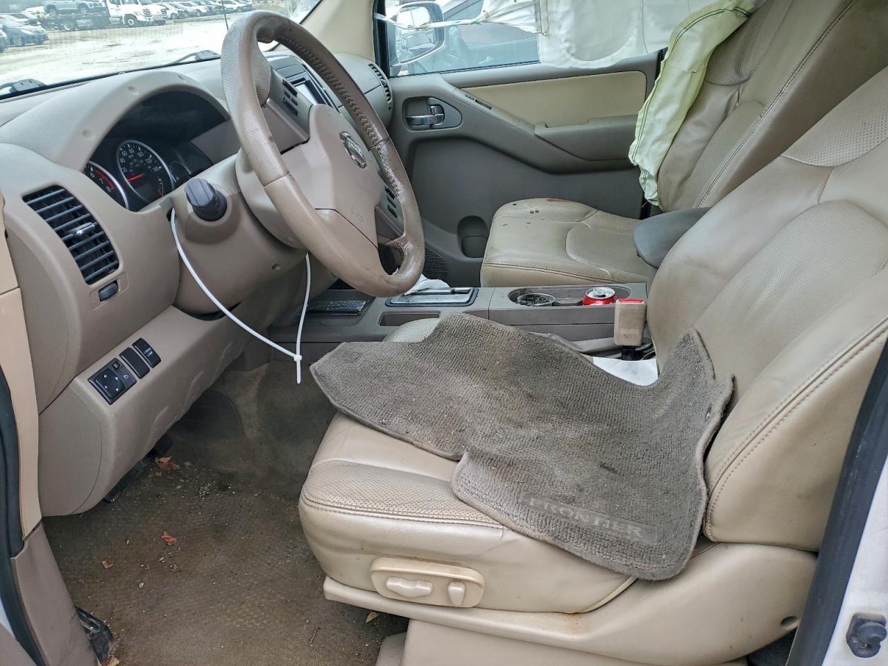 2011 NISSAN FRONTIER S photo 7