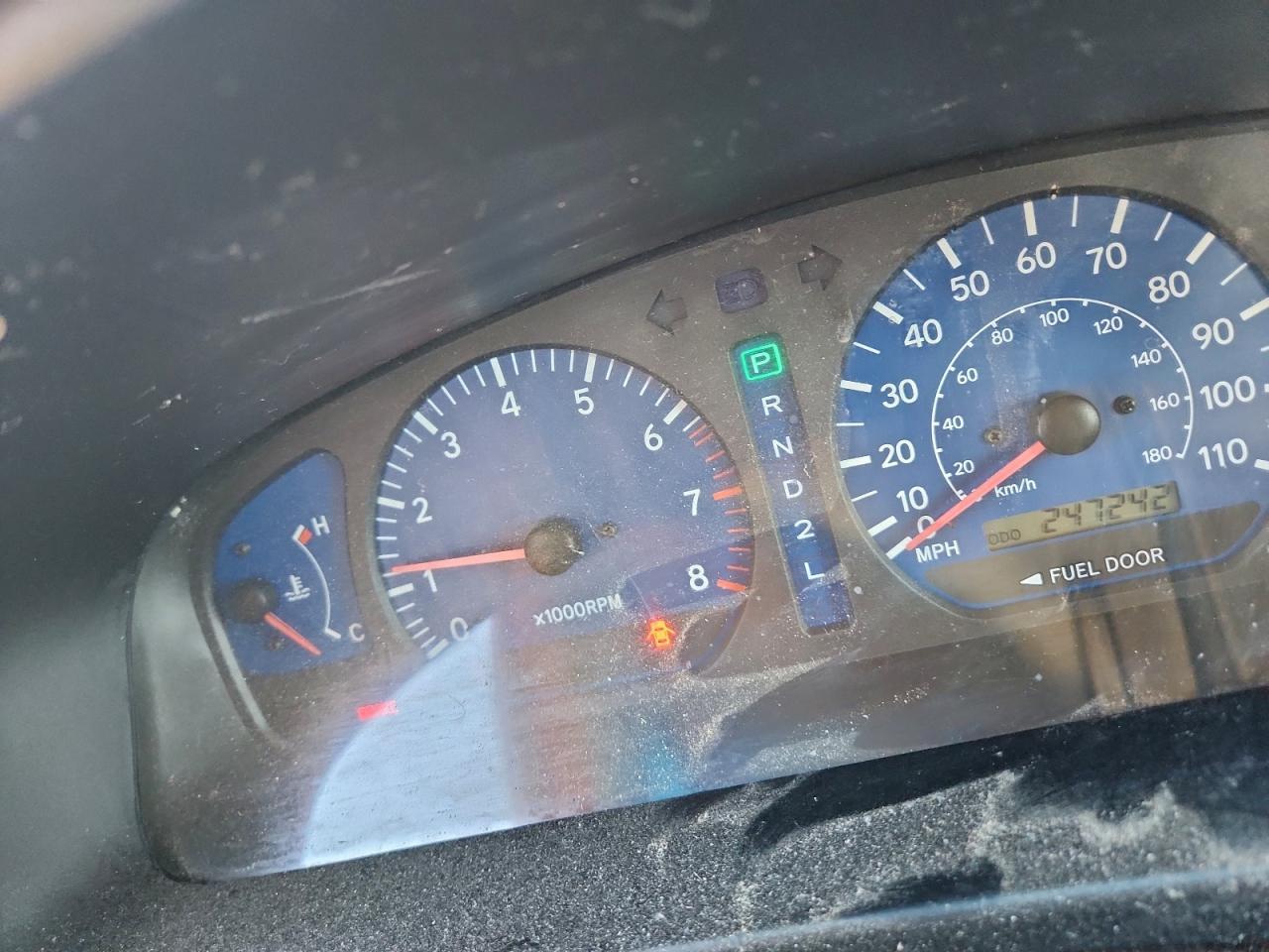 2001 TOYOTA SIENNA LE photo 17