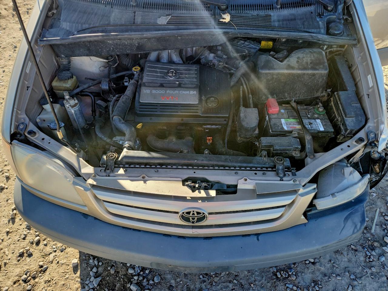 2001 TOYOTA SIENNA LE photo 23