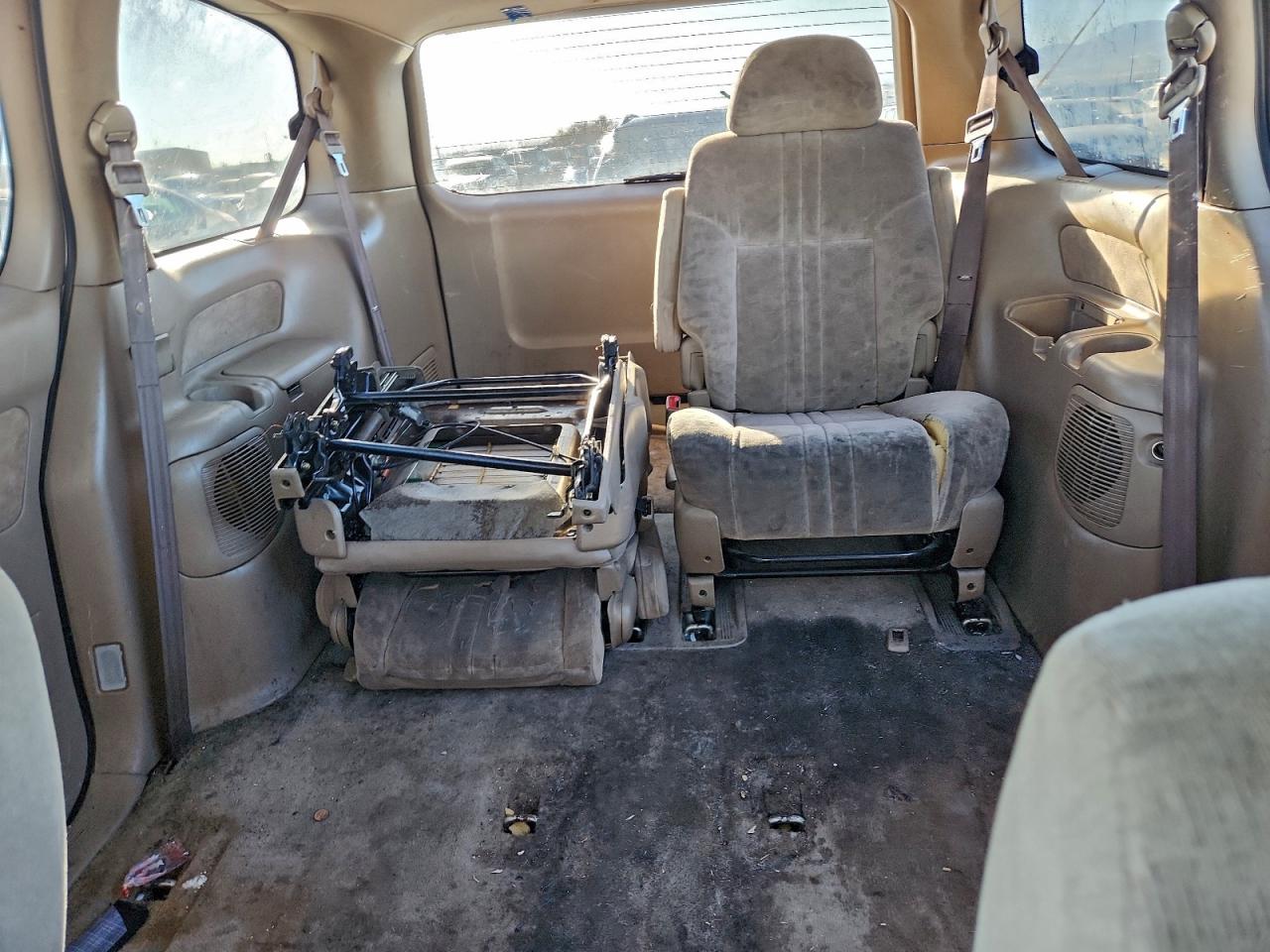 2001 TOYOTA SIENNA LE photo 19