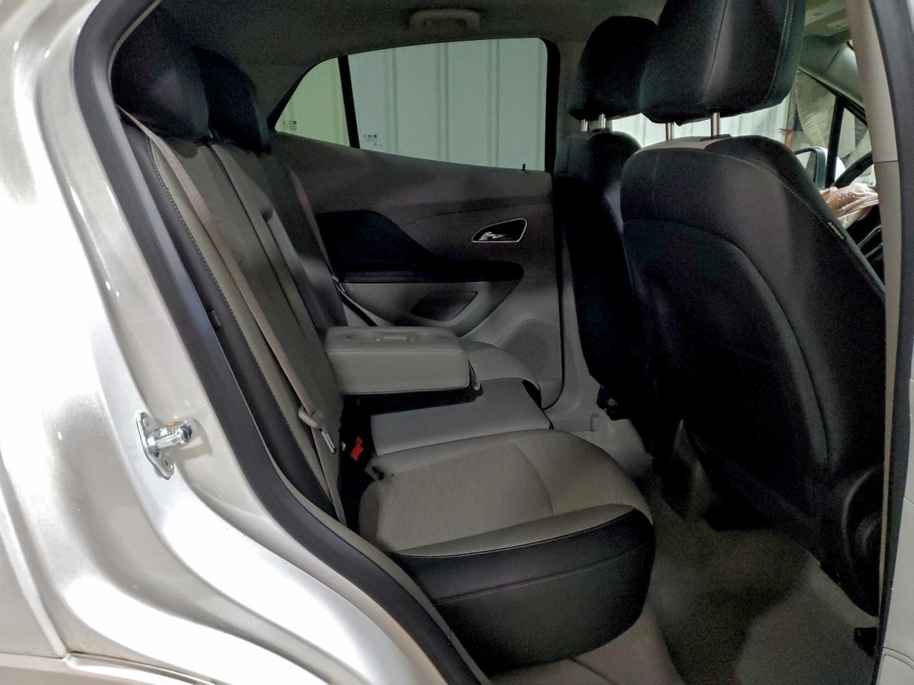 2016 BUICK ENCORE CONVENIENCE photo 11