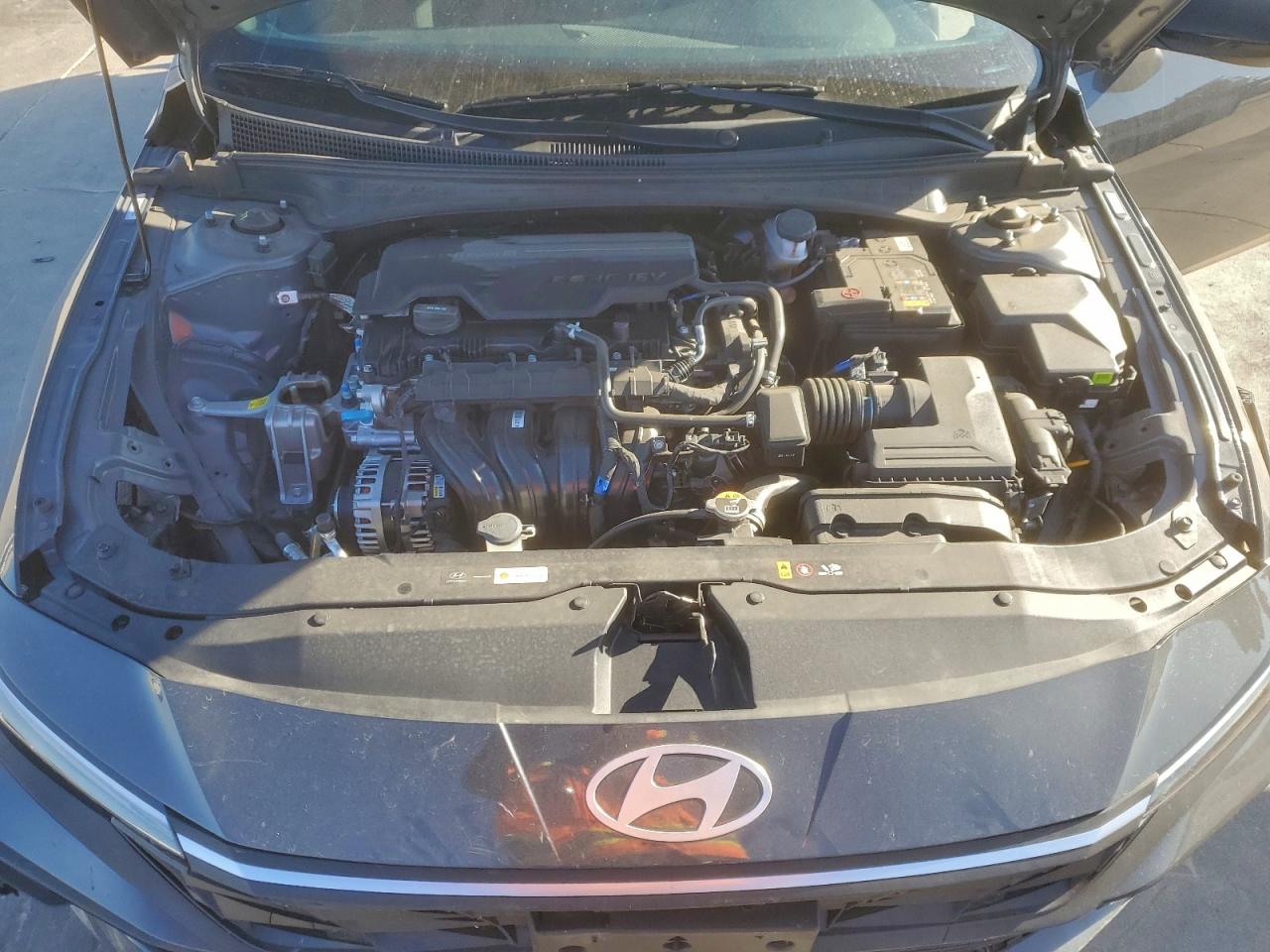 2025 HYUNDAI ELANTRA SEL SPORT photo 11