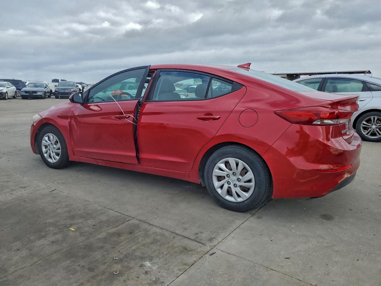 2017 HYUNDAI ELANTRA SE photo 3