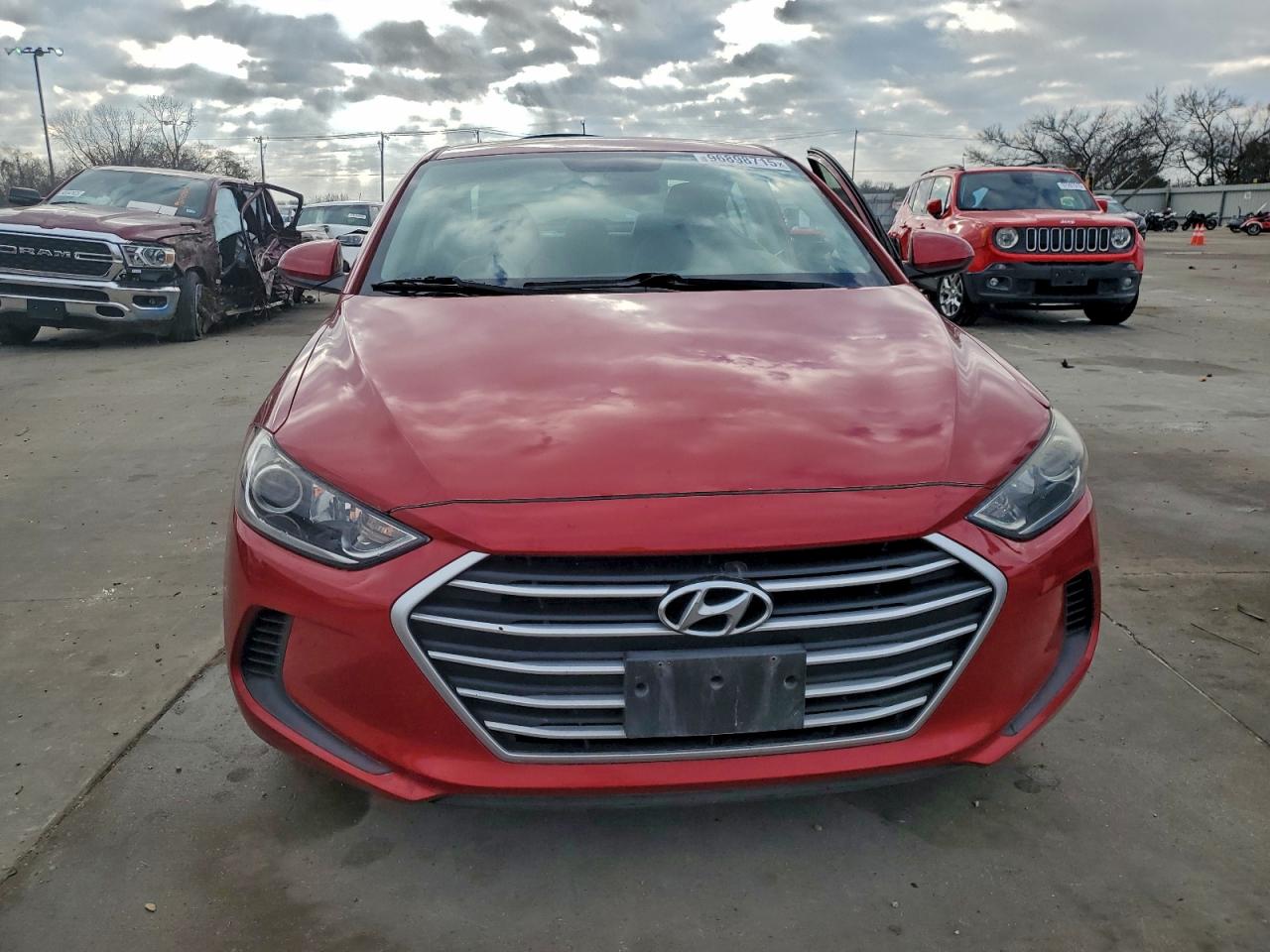 2017 HYUNDAI ELANTRA SE photo 9