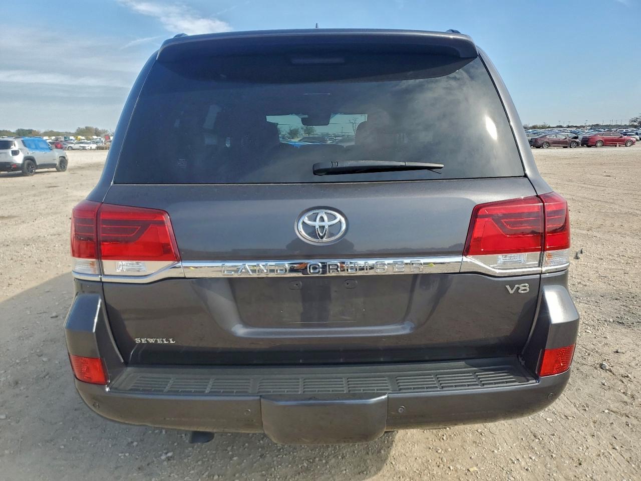 2021 TOYOTA LAND CRUISER VX-R photo 16