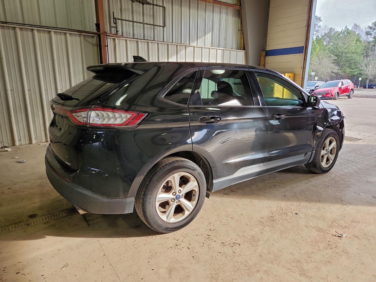 2015 FORD EDGE SE photo 5