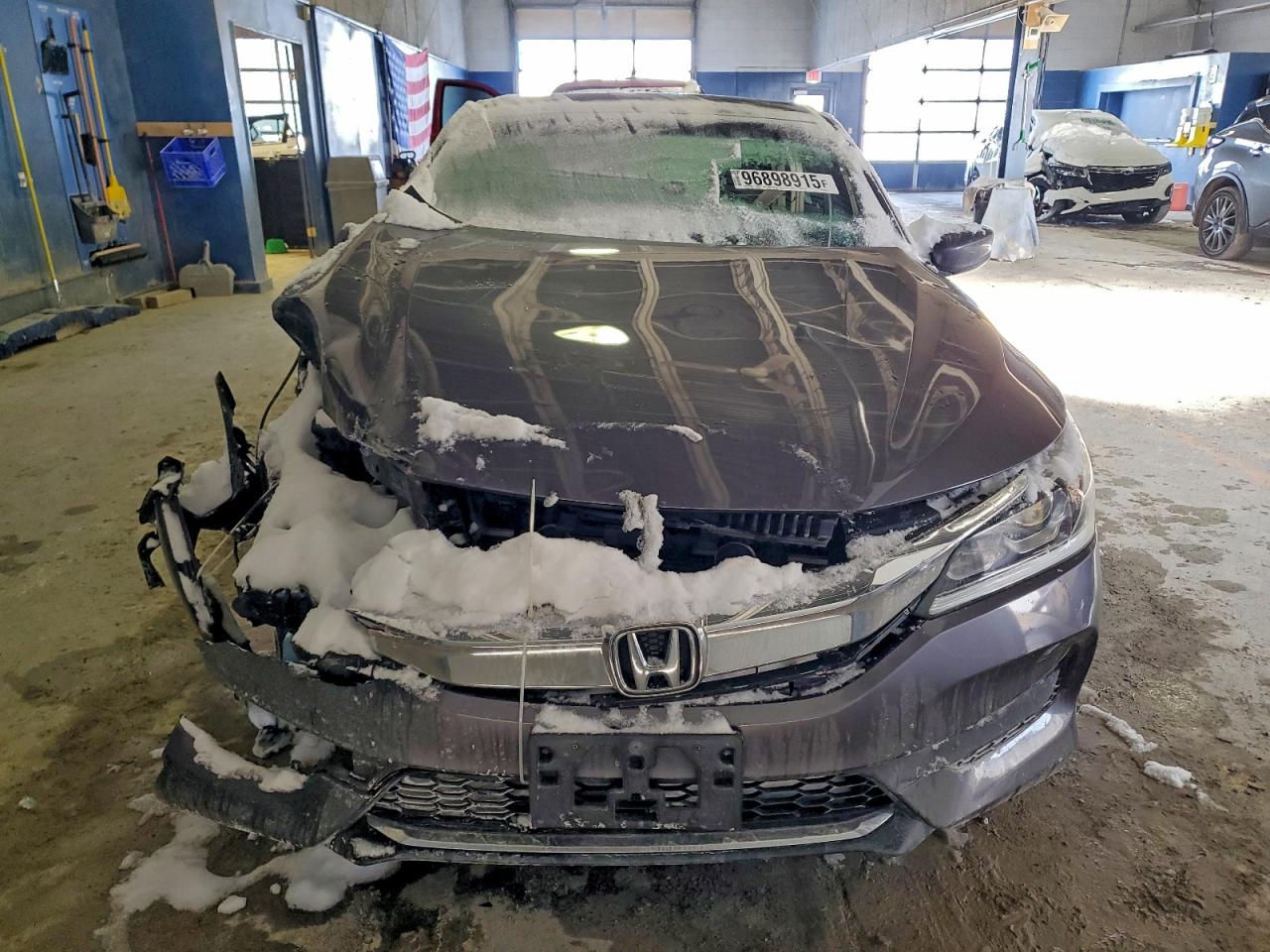 2016 HONDA ACCORD LX photo 5