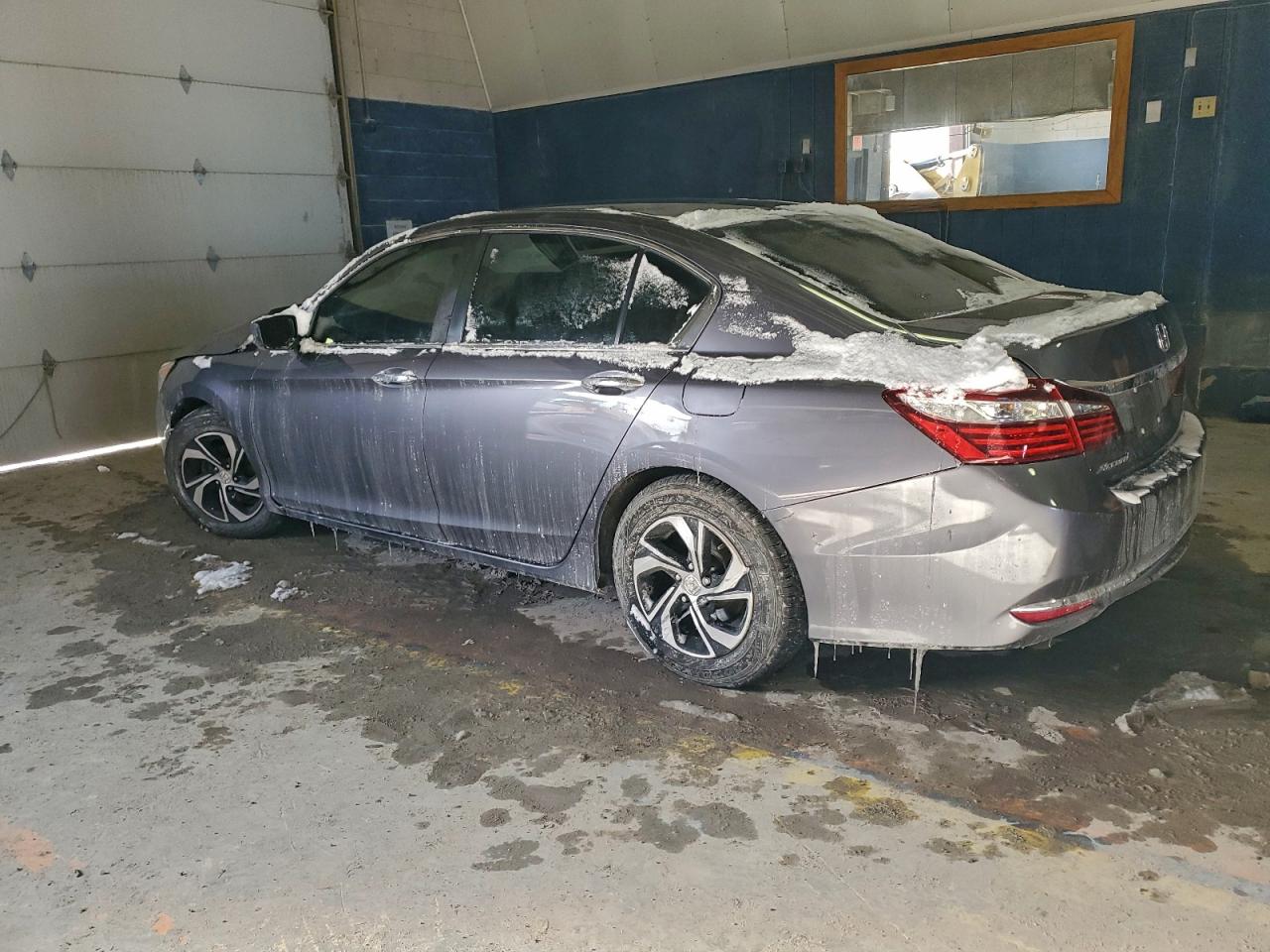 2016 HONDA ACCORD LX photo 2