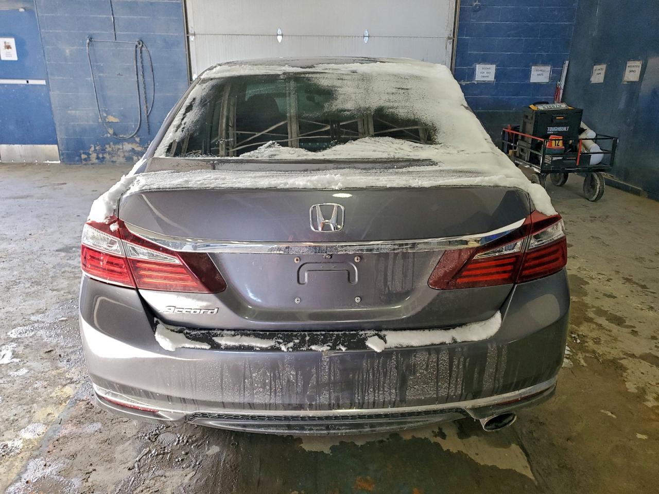 2016 HONDA ACCORD LX photo 6