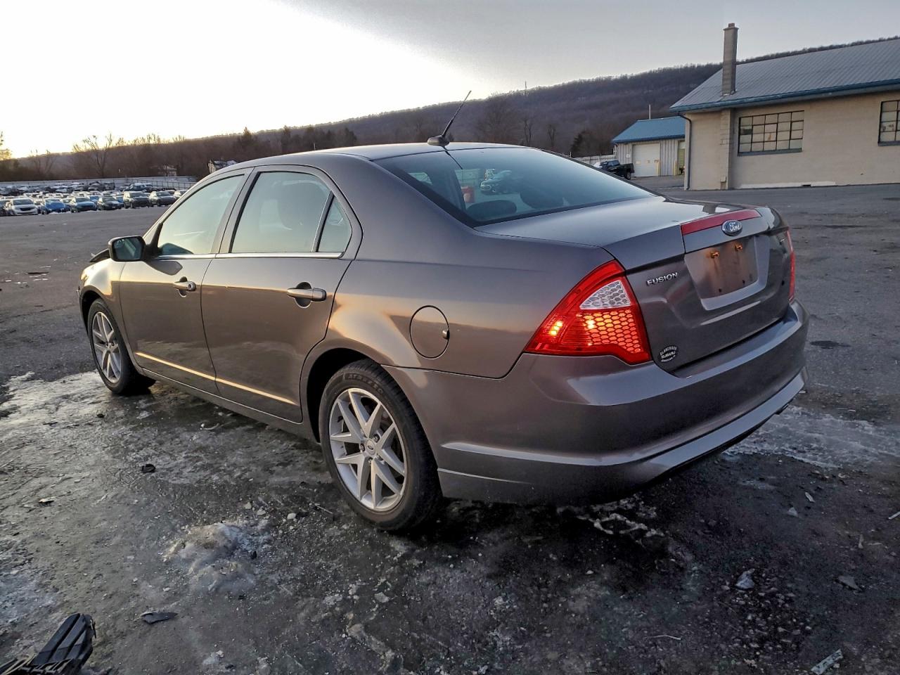 2012 FORD FUSION SE photo 2