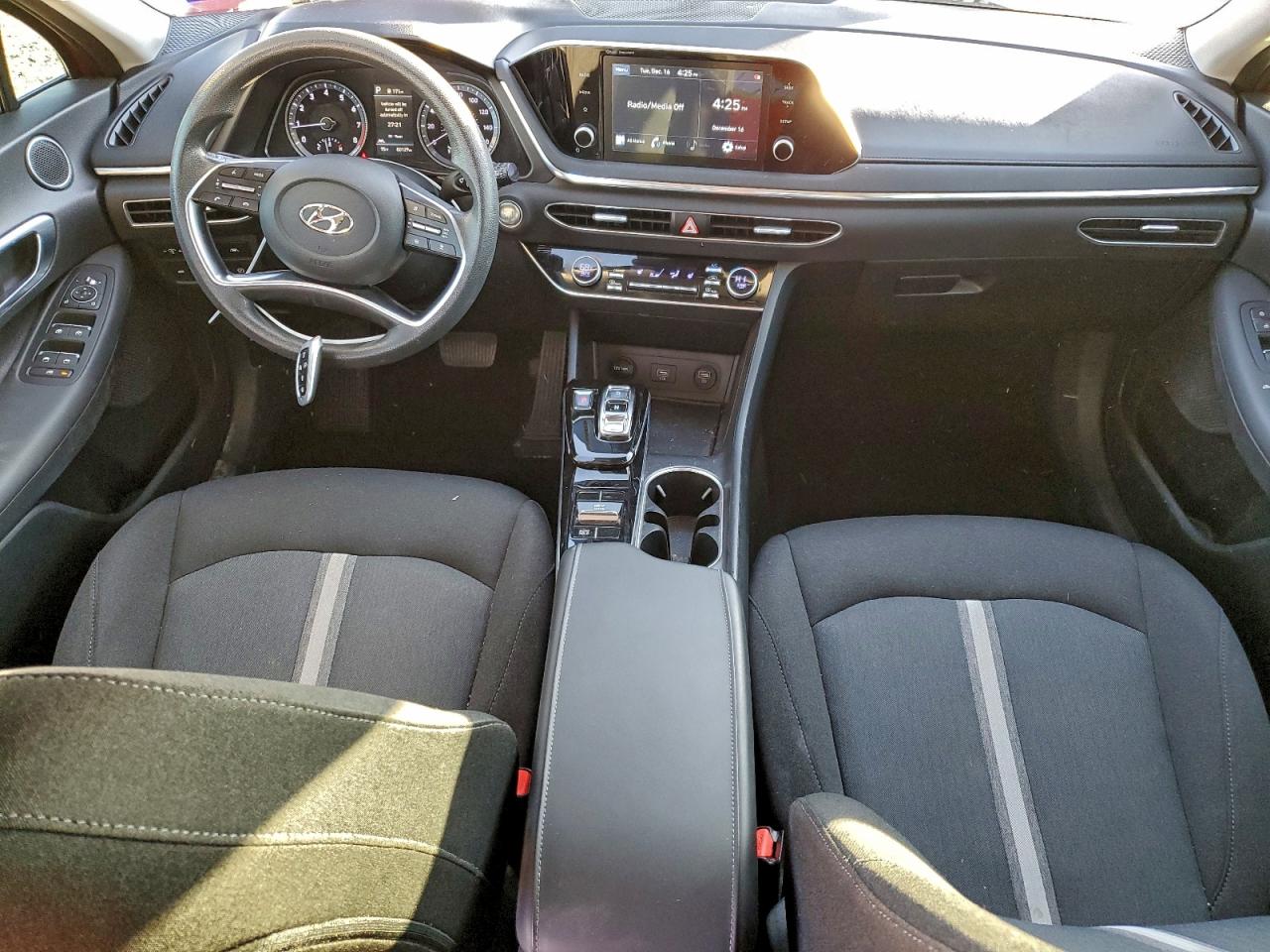 2020 HYUNDAI SONATA SEL photo 8