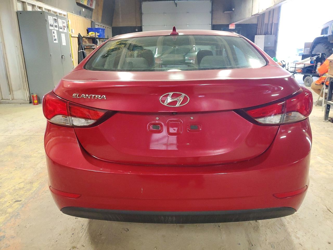 2015 HYUNDAI ELANTRA SE photo 16