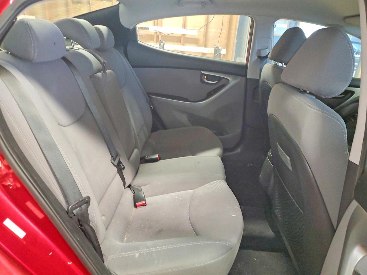 2015 HYUNDAI ELANTRA SE photo 28