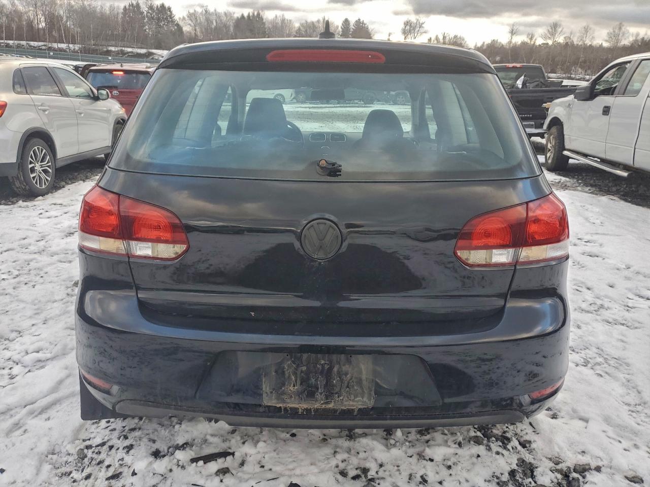 2011 VOLKSWAGEN GOLF photo 11