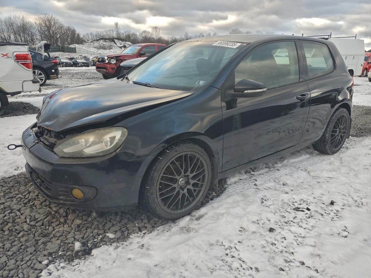 2011 VOLKSWAGEN GOLF
