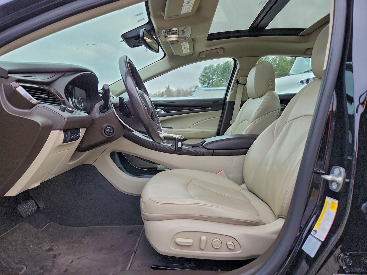 2017 BUICK LACROSSE PREMIUM photo 7