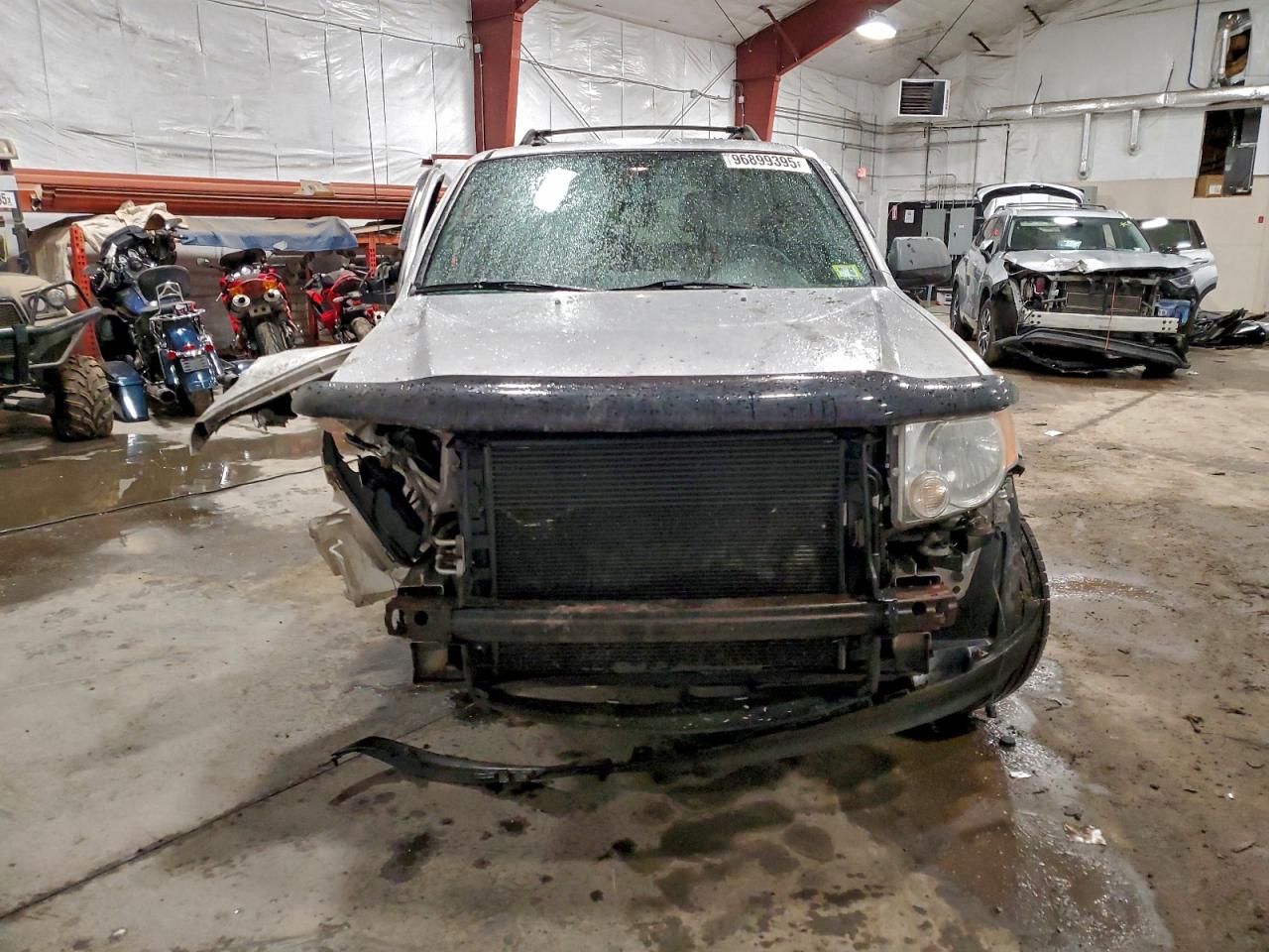 2012 FORD ESCAPE XLT photo 9
