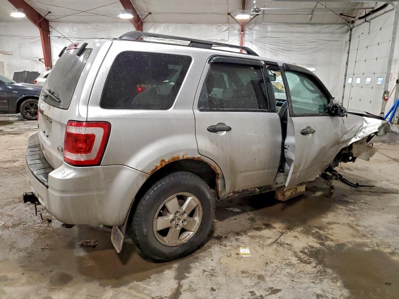 2012 FORD ESCAPE XLT photo 5