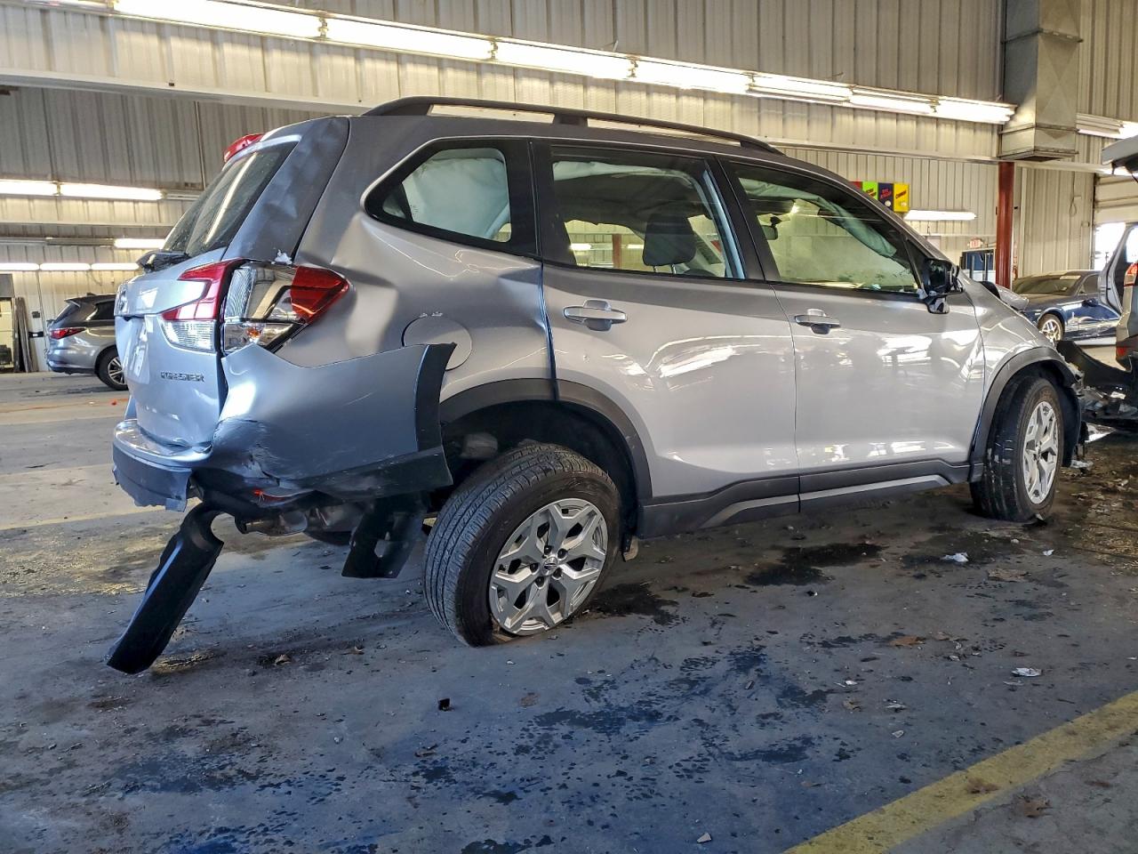 2021 SUBARU FORESTER photo 5