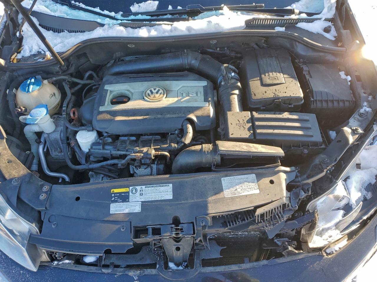 2013 VOLKSWAGEN GTI photo 21