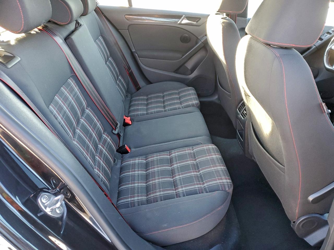 2013 VOLKSWAGEN GTI photo 19